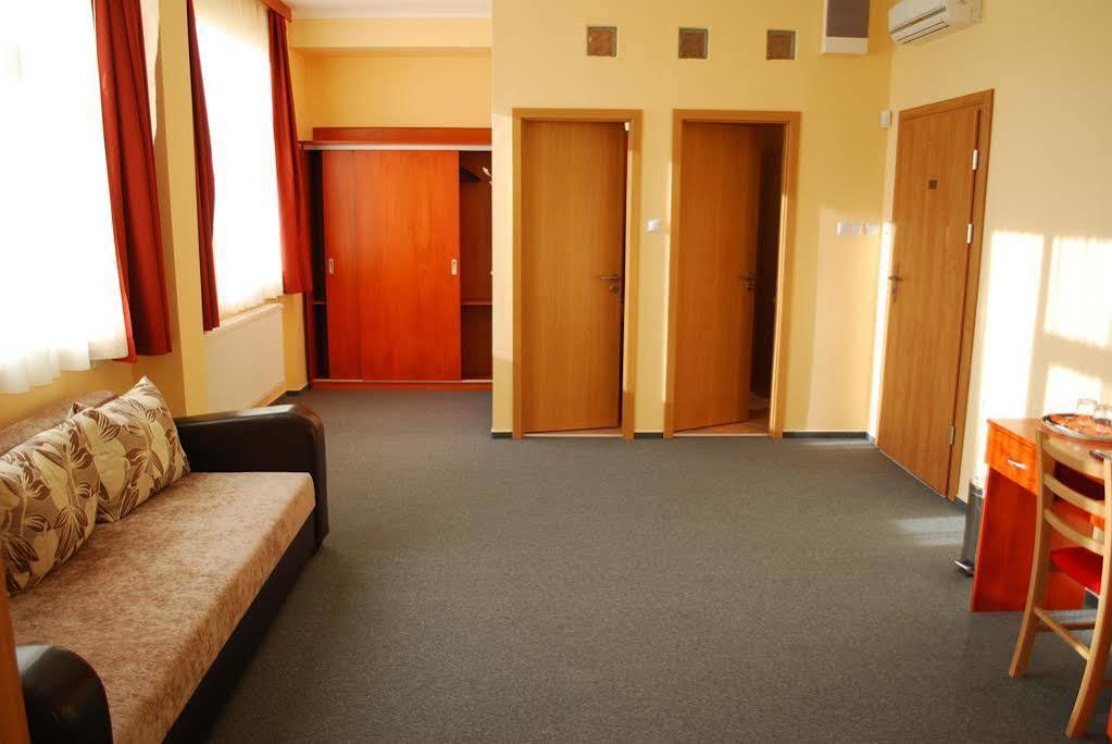 Fordan Hotel Beci Exterior foto